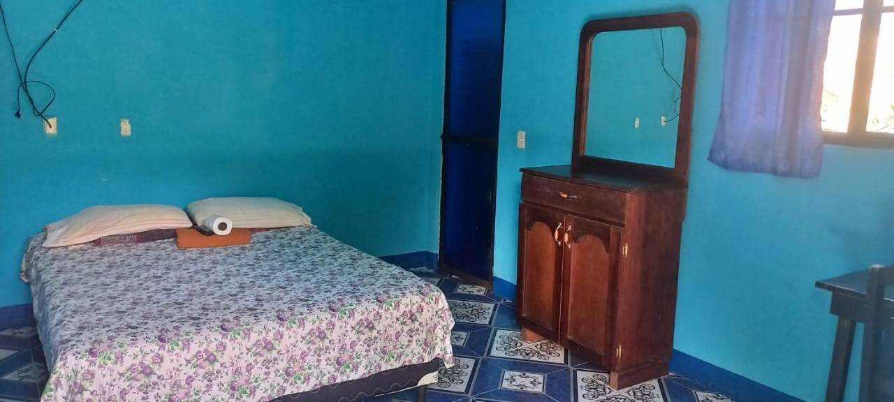 Hotel Y Restaurante Playa Linda سان بيدرو لا لاغونا المظهر الخارجي الصورة